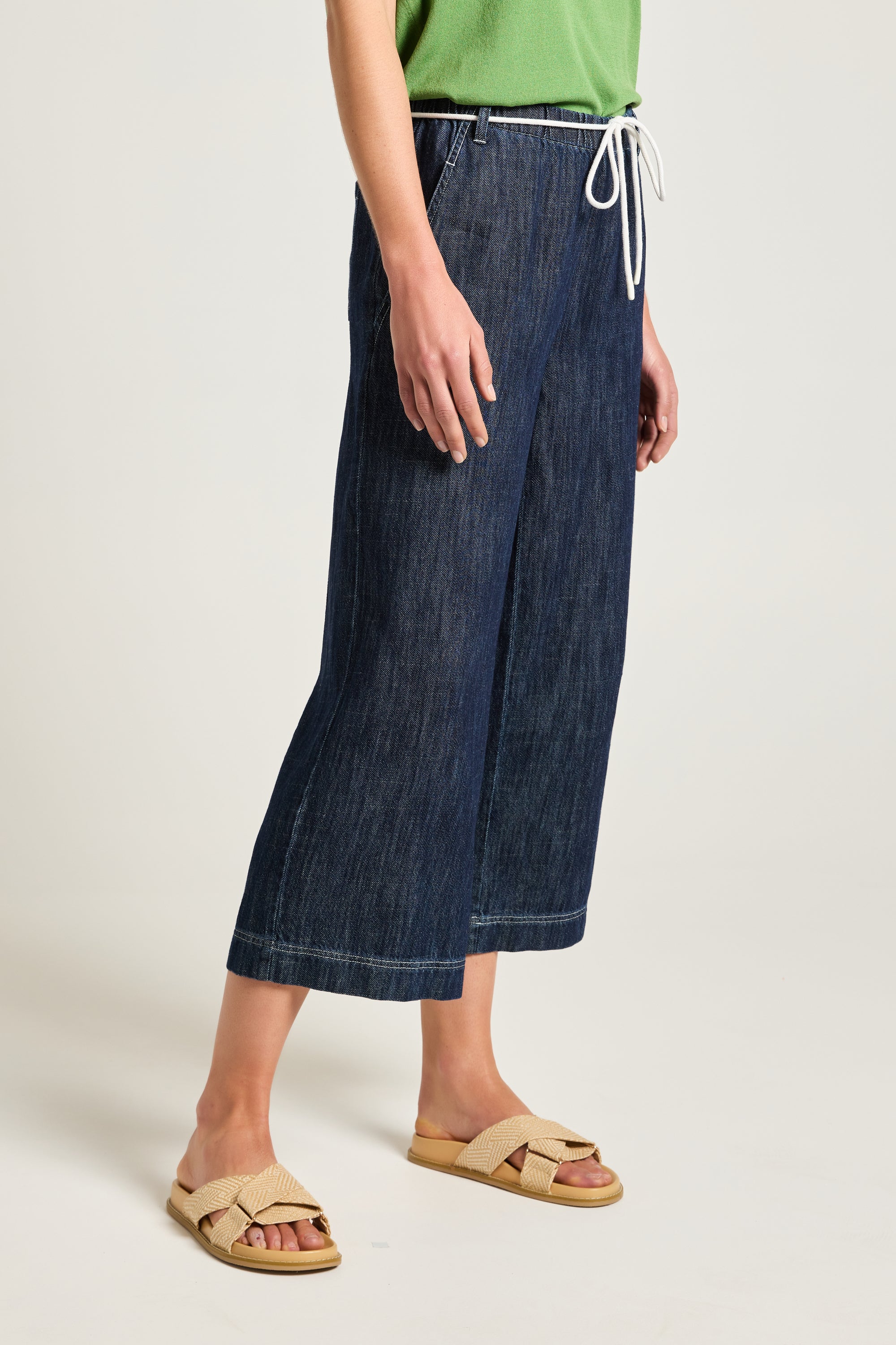 YT25S8925_YTBLU307_3_1724734994000