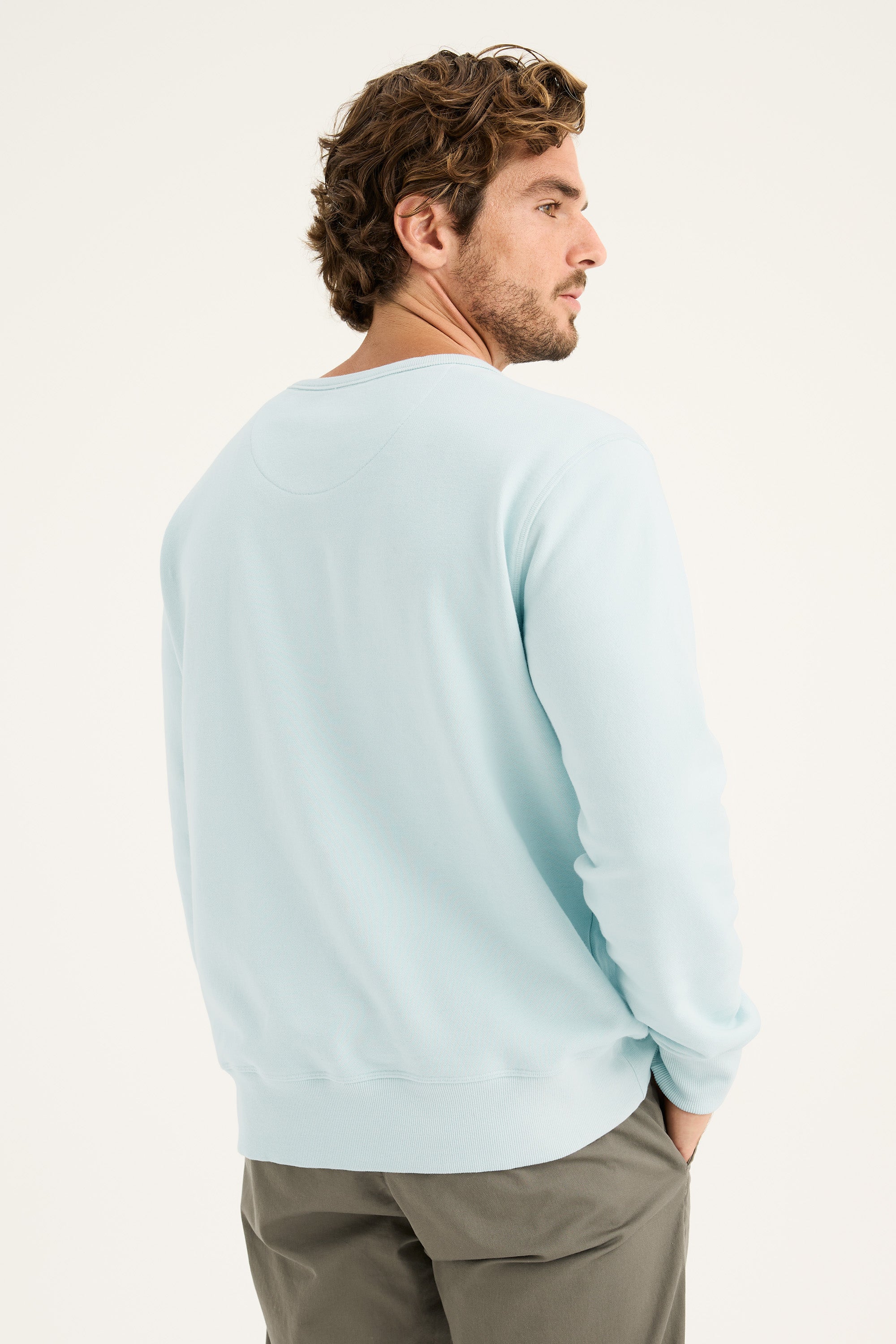 Buckingham Sweat
