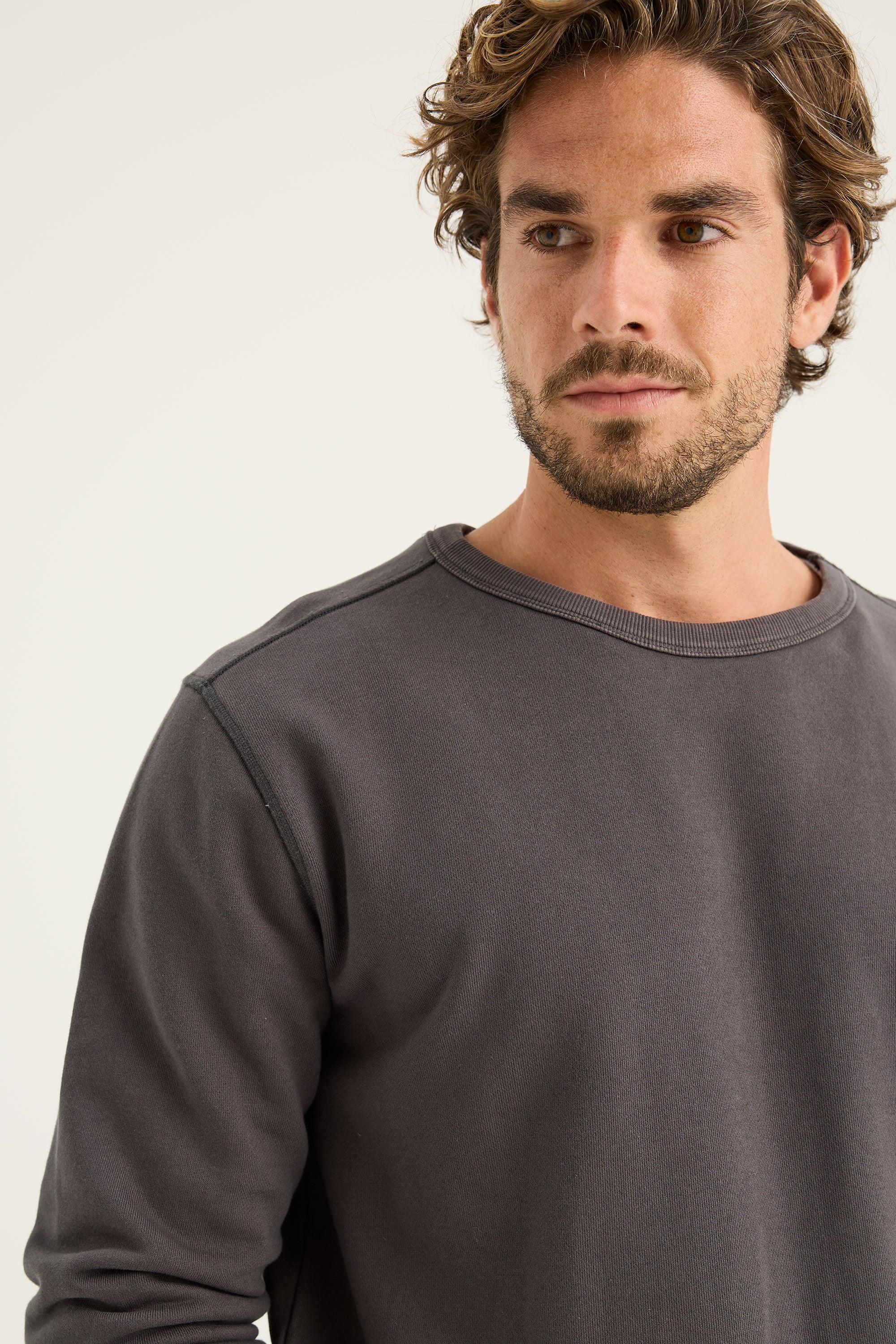 Buckingham Sweat