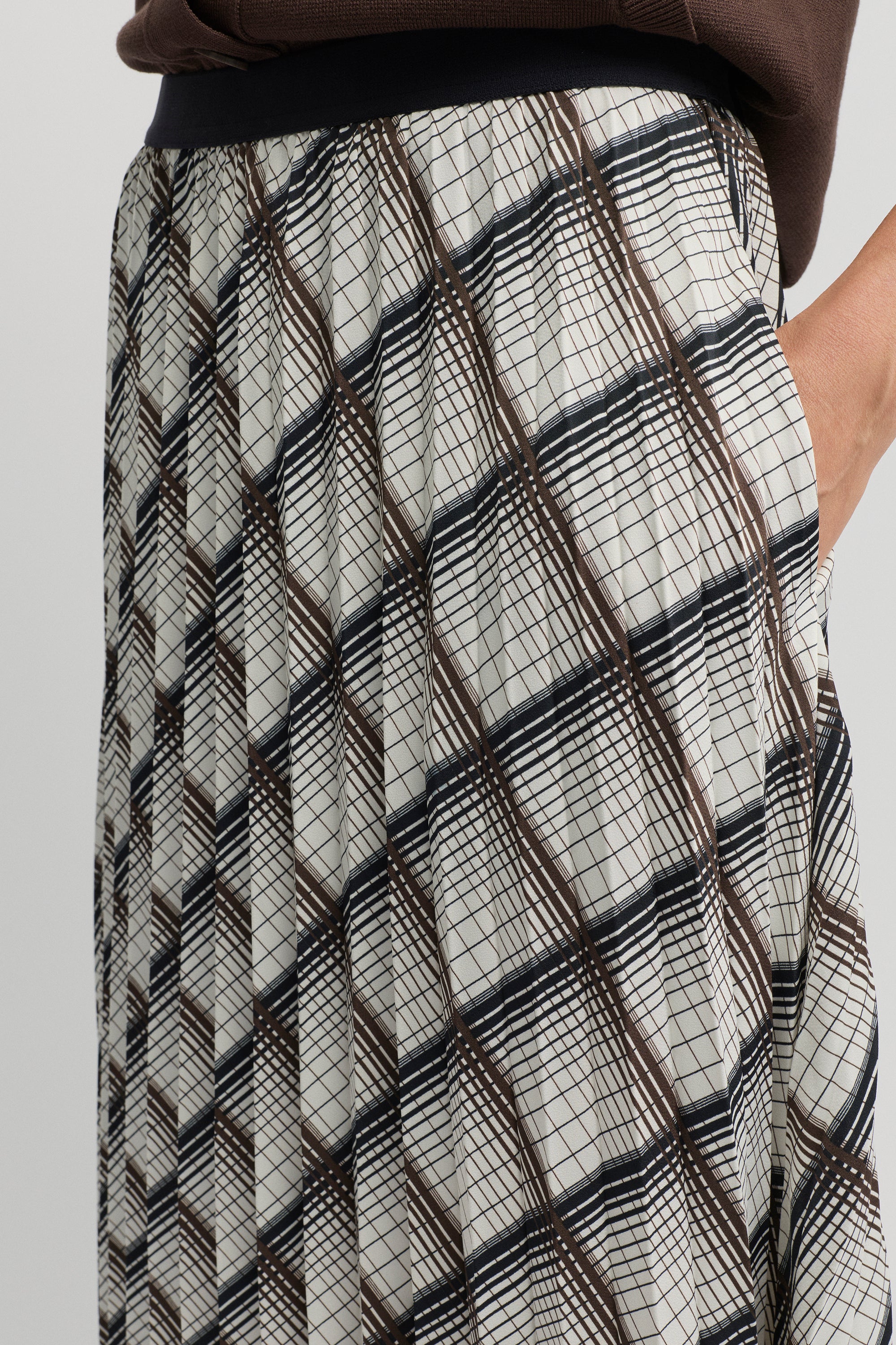 Nuvela Skirt
