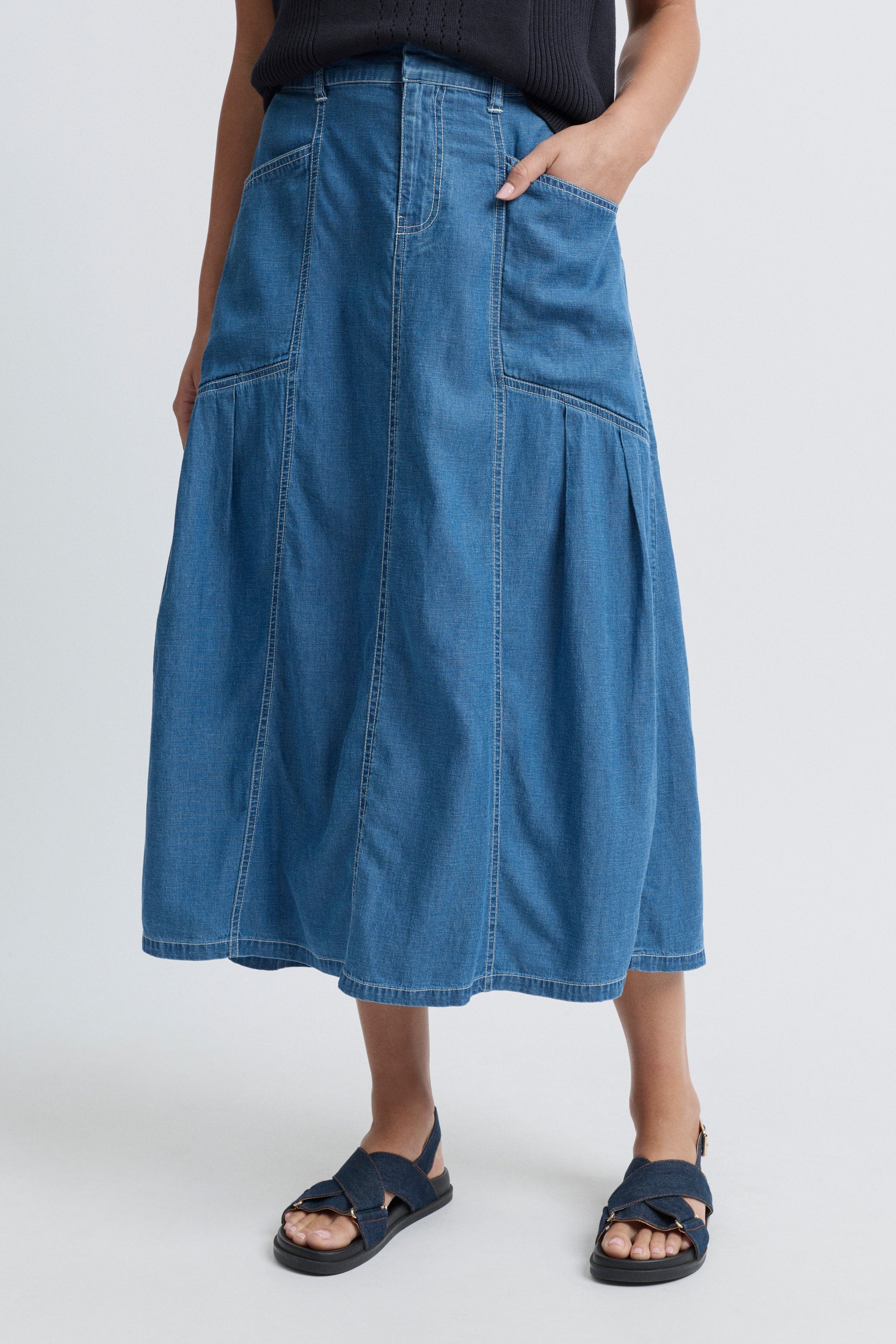 Marseille 3/4 Length Skirt
