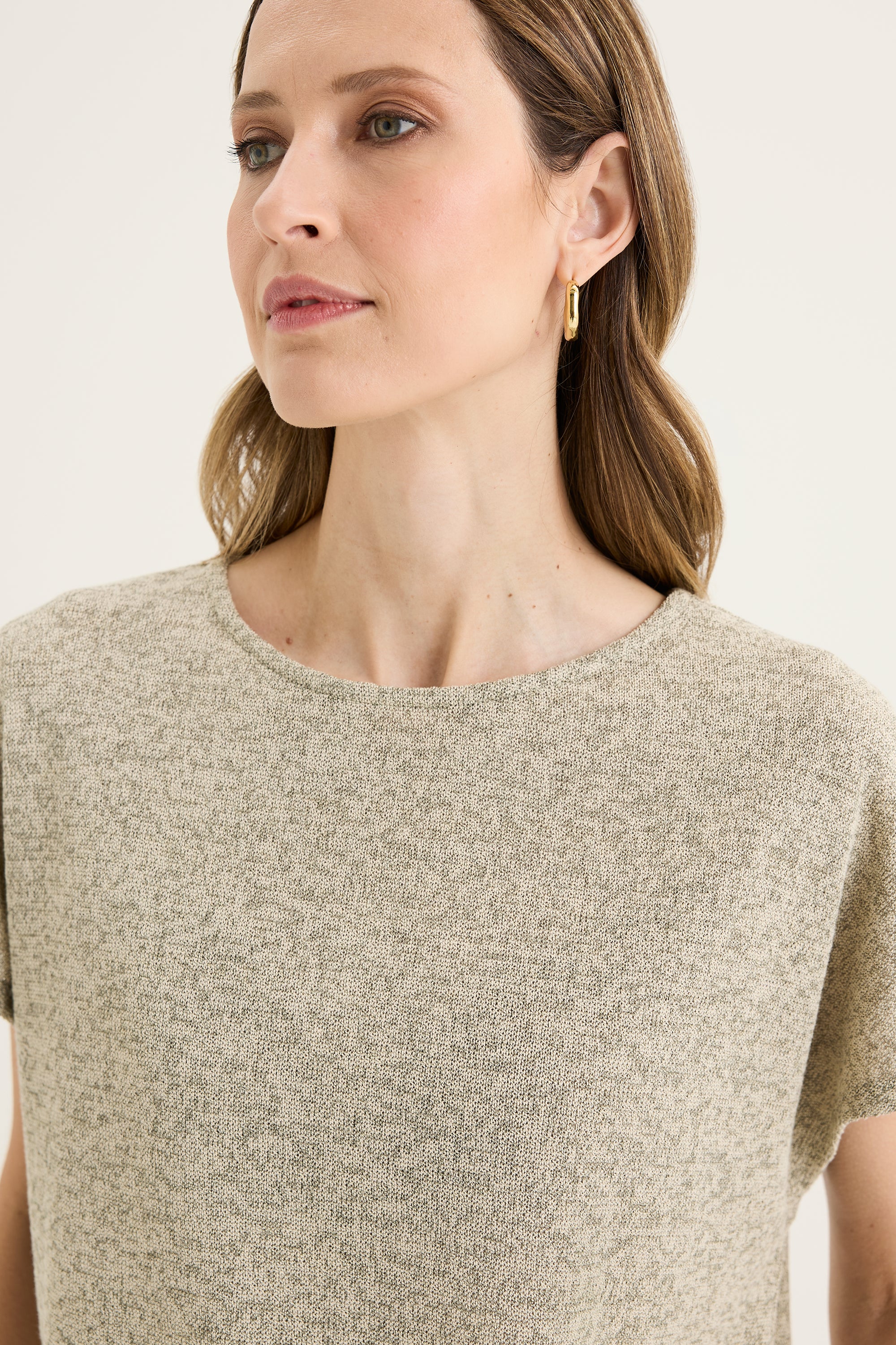 Lona Tee
