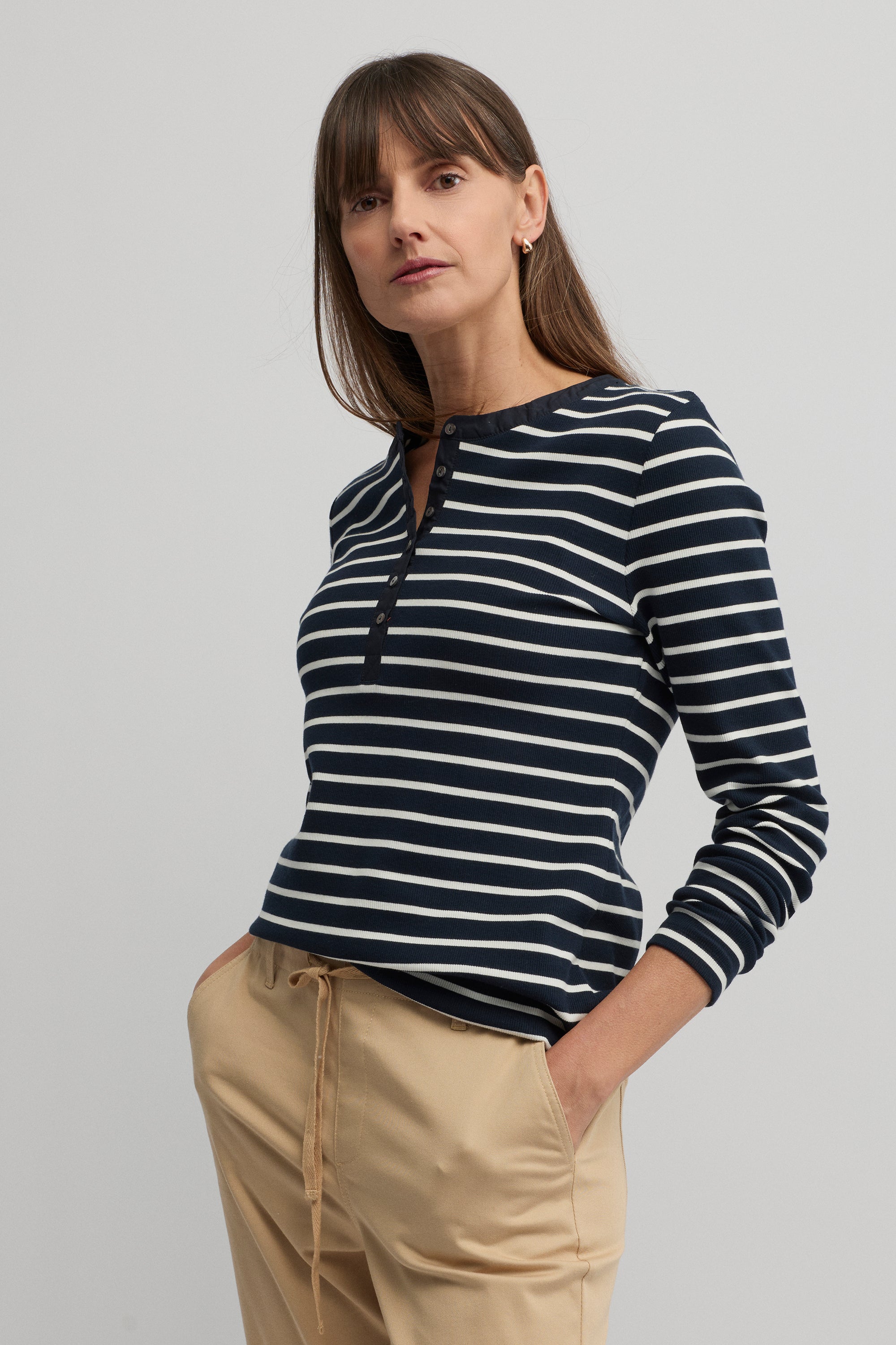 Jovis Rib Henley