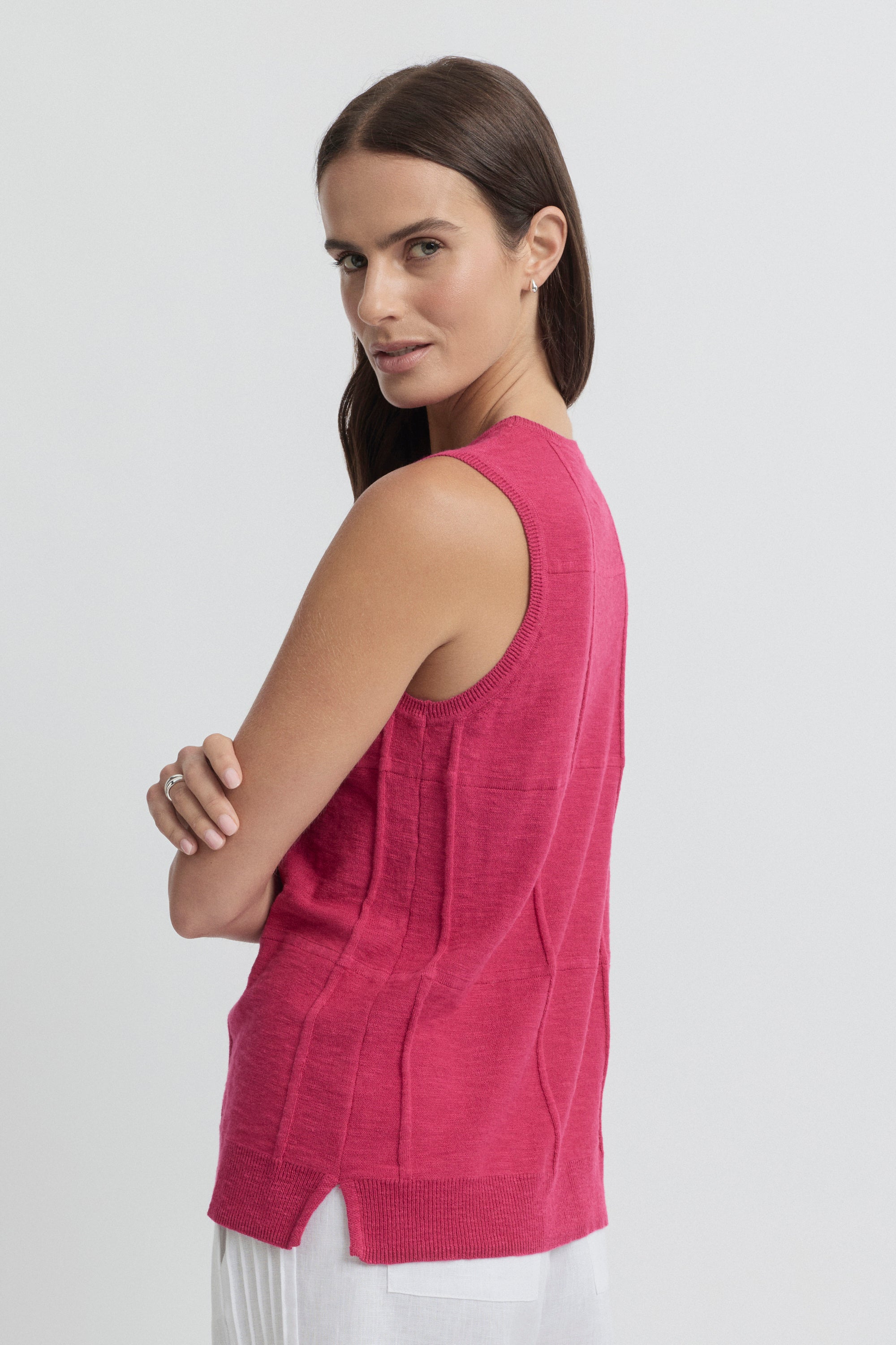 YTWN7788_YTRED696_04_1783389127000