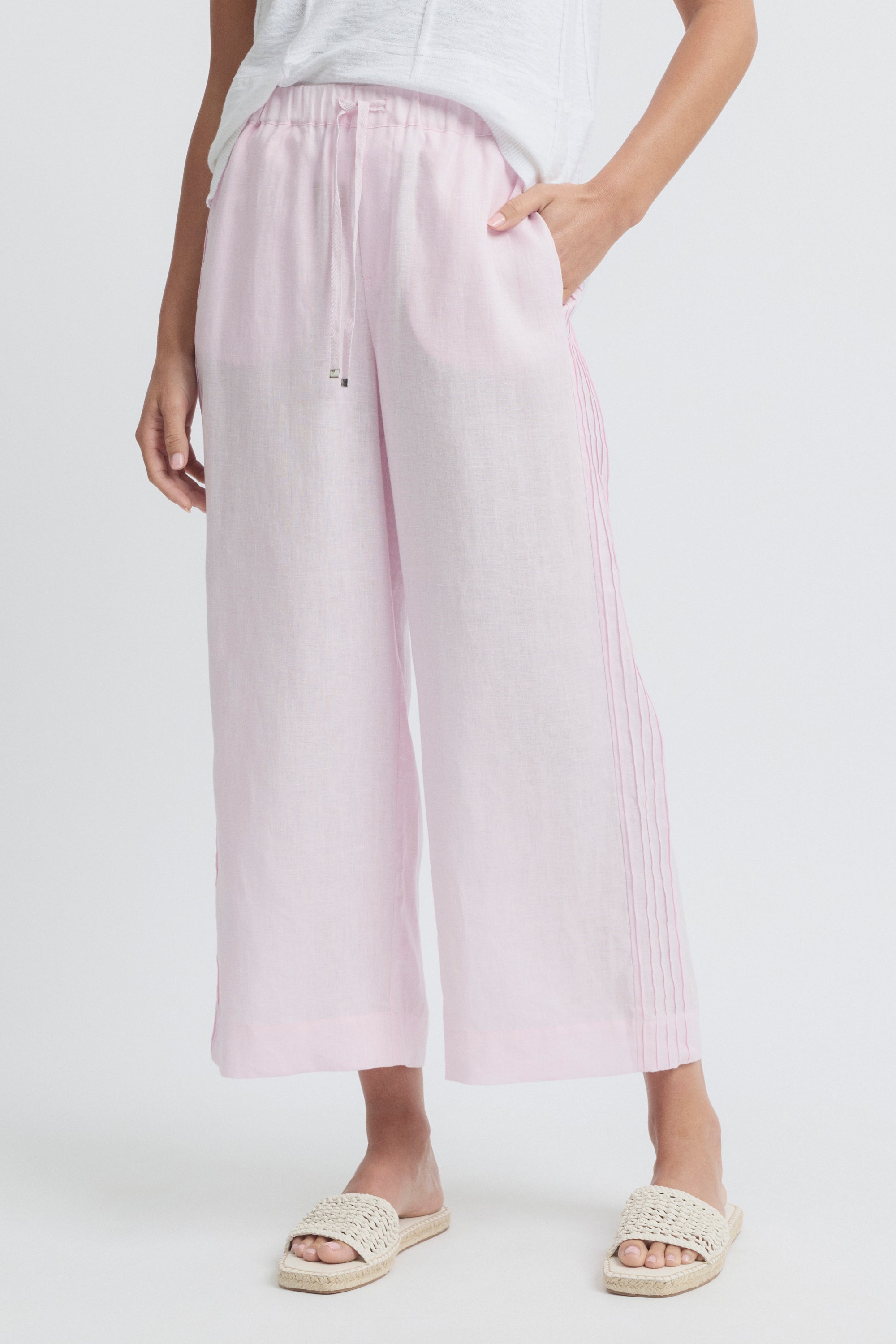 Tirari Pintuck Pant