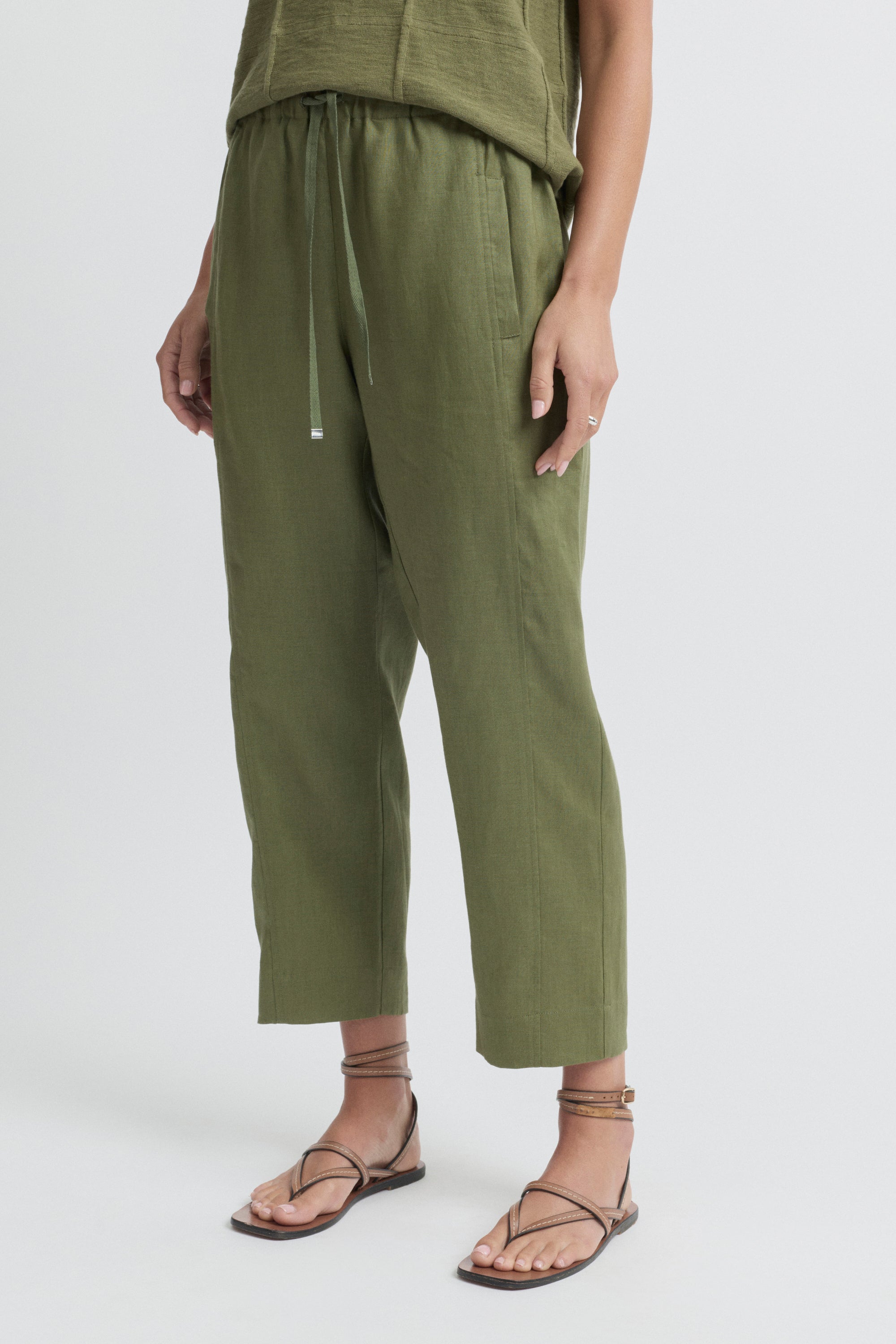 Tirari Slim Leg Linen Pant